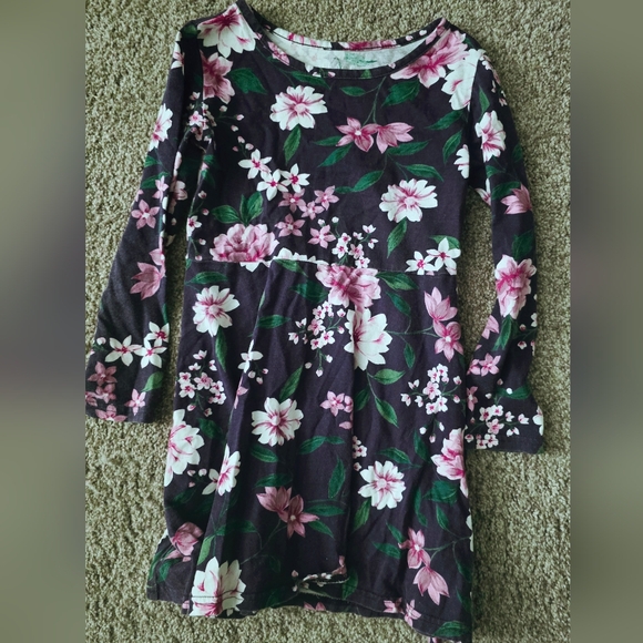 Floral and Heart Patterned Girls Dress Bundle - Picture 2 of 6